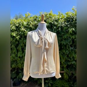 1970s LEE JORDAN NEW YORK vintage pussywillow tie ribbon cream satin blouse
